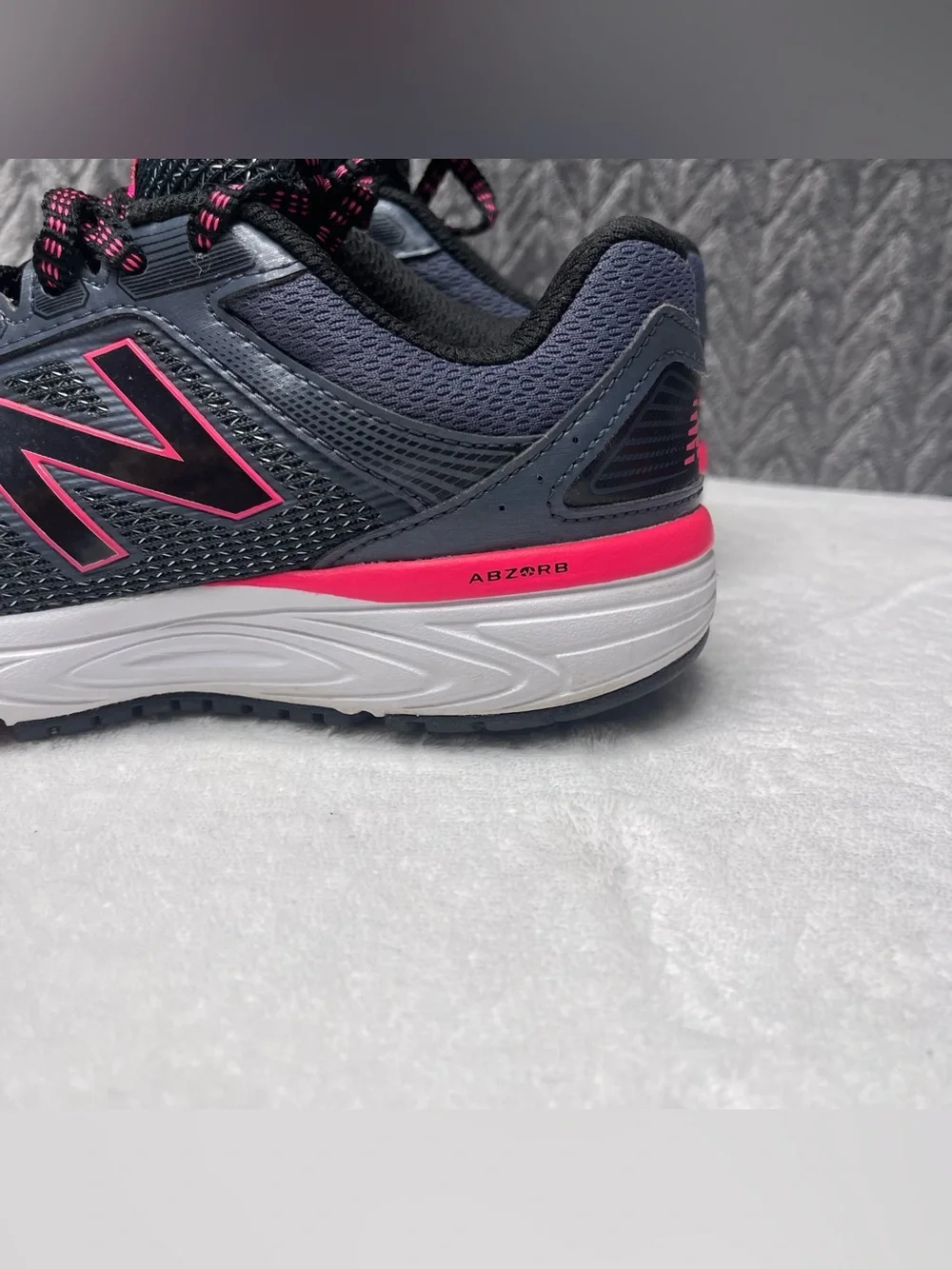 New Balance 560v7 Women's Running Shoes Size 5 Dark Grey Pink W560LG7 Tech Mesh